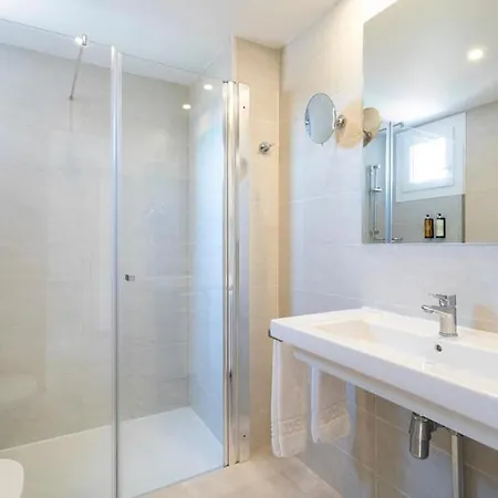 Halley & Affiliated By Melia بينايدورم