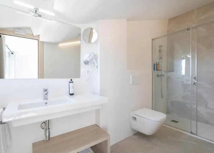 Hotel Halley & Affiliated By Melia